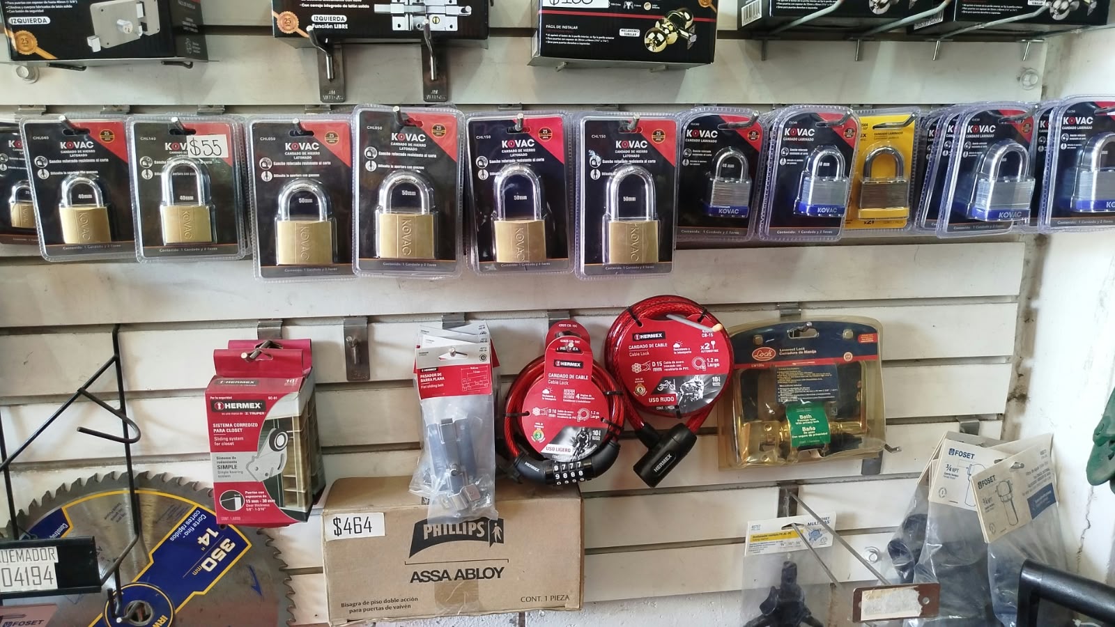 Cerrajería y accesorios